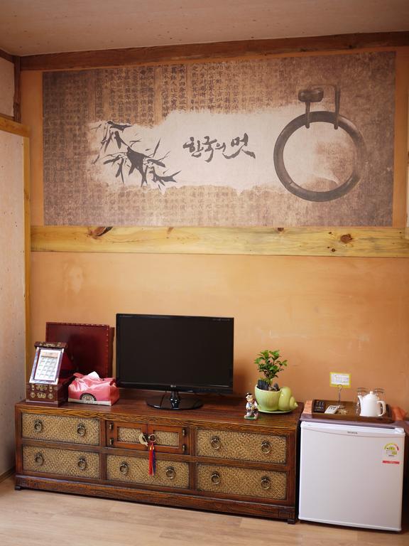 Haemil Hanok Guesthouse Seul Quarto foto